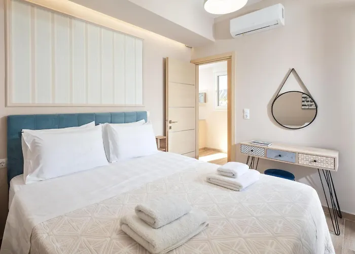 Erato By Vintage Travel Tsoukaládhes