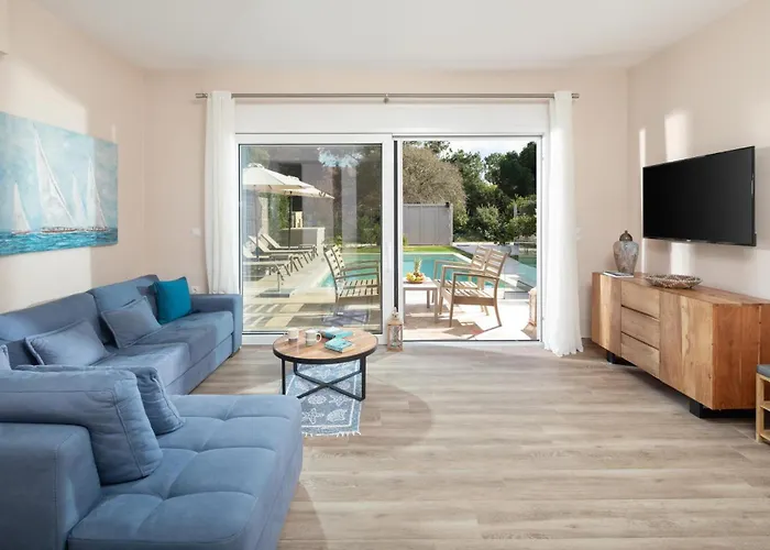 Villa Erato By Vintage Travel