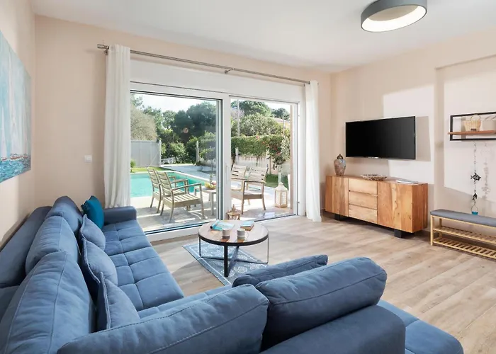 Villa Erato By Vintage Travel