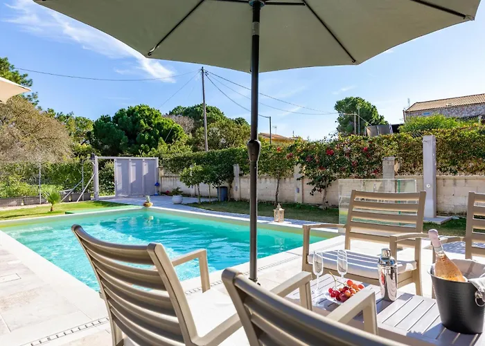 빌라 Erato By Vintage Travel