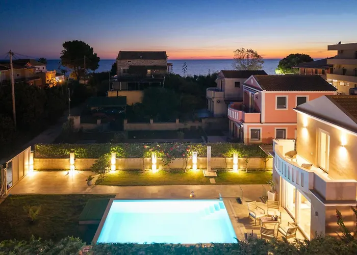 Erato By Vintage Travel * Tsoukaládhes